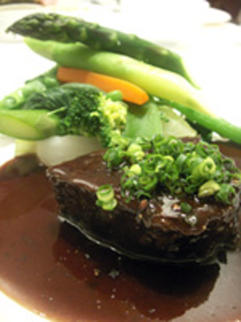 黒毛和牛ホホ肉の赤ワイン煮込み