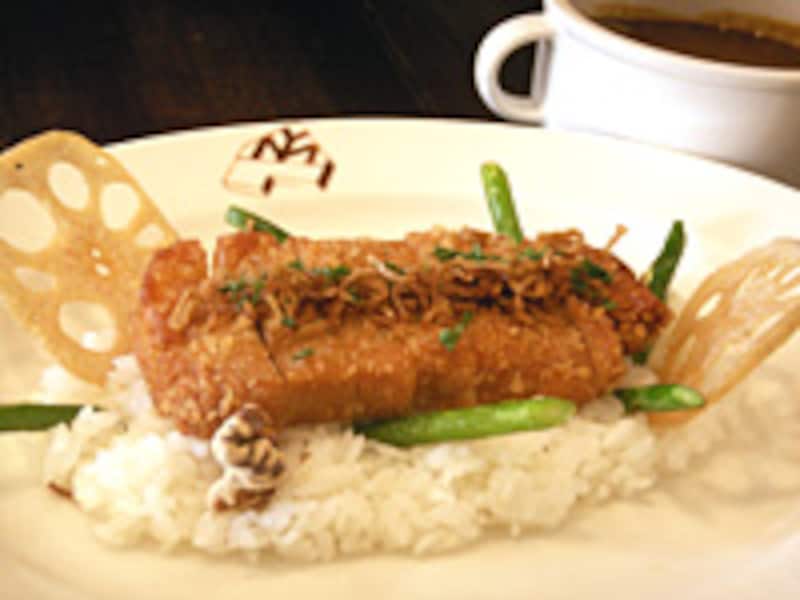 黒豚ロースのカツカレー