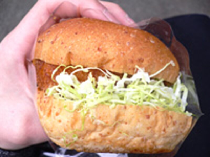 自家製　コロッケパン