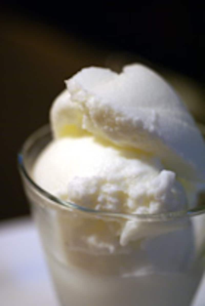 ライチリキュール風味のココナツシャーベット