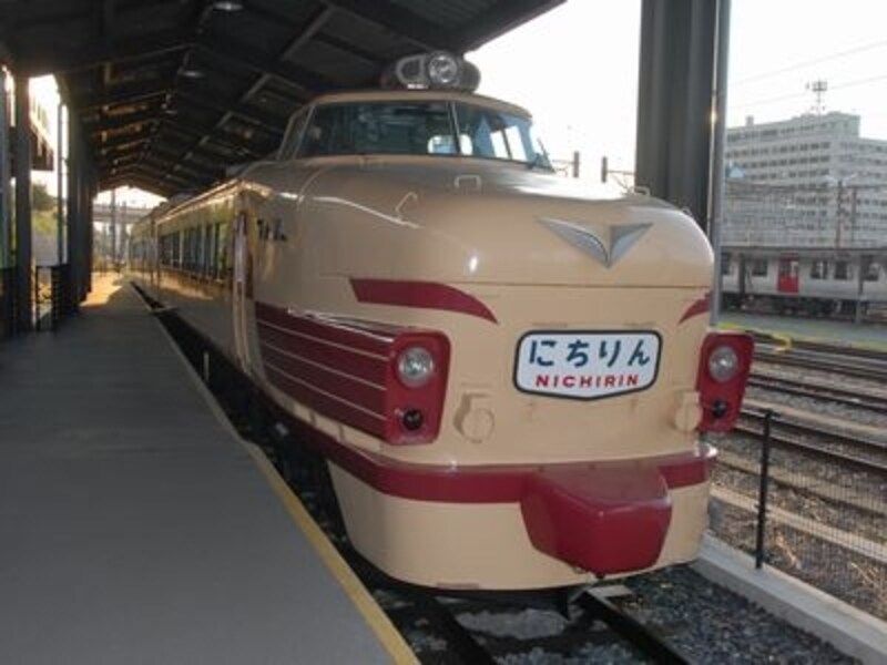 九州鉄道記念館の485系ボンネット型特急電車