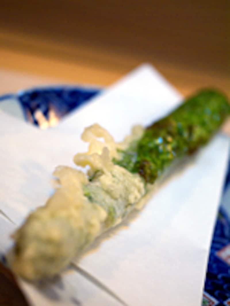 はやし（三越前）のアスパラガス
