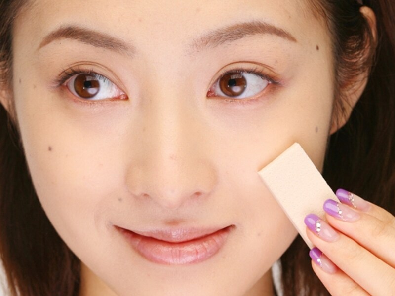 ファンデーションは丁寧に！