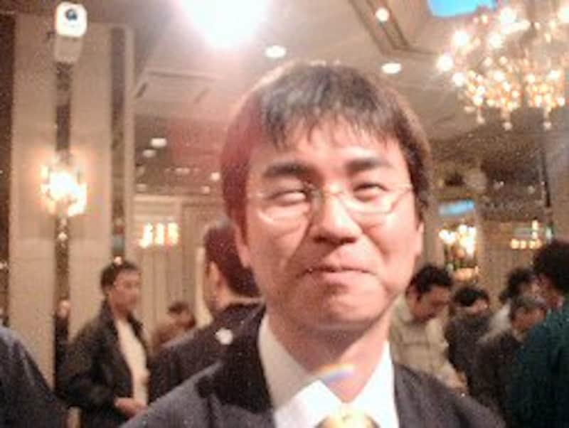 国権、細井さん。この優しい目と笑顔がたまらない。女性諸君、独身です