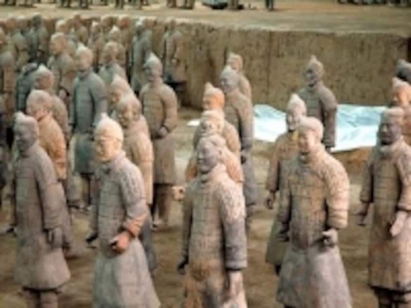 今にも動き出しそうな武士俑たちundefined（C)ToshioS