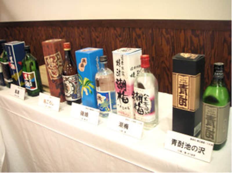 東京都青ヶ島産、幻の芋焼酎「あおちゅう」 [焼酎] All About