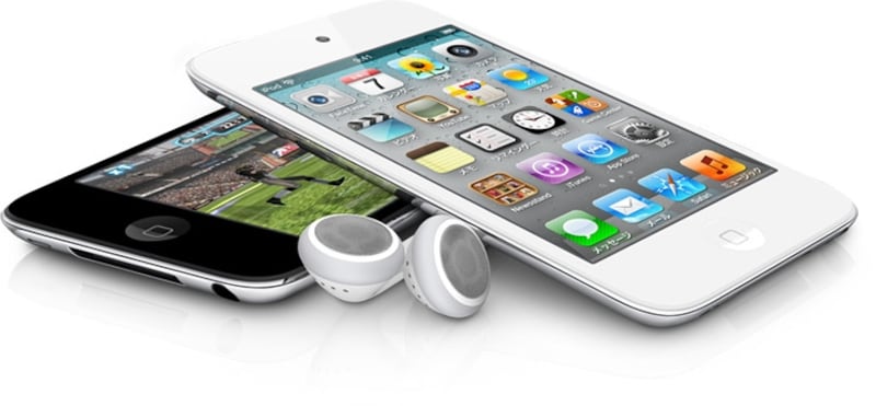 2011年10月に発売された「iPod touch」の新色ホワイトモデル。2011年はiPod nano、iPod Shuffle、iPod Classicの新モデル発表はなかった