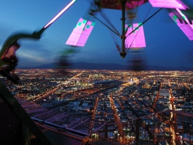 ブランコ型アトラクション、インサニティも面白いですよ！