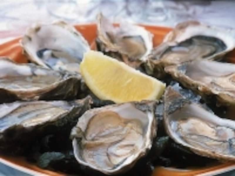 海の幸の中でもやはり牡蠣が新鮮で美味しい © SPIEGELHALTER Erich/Crtb