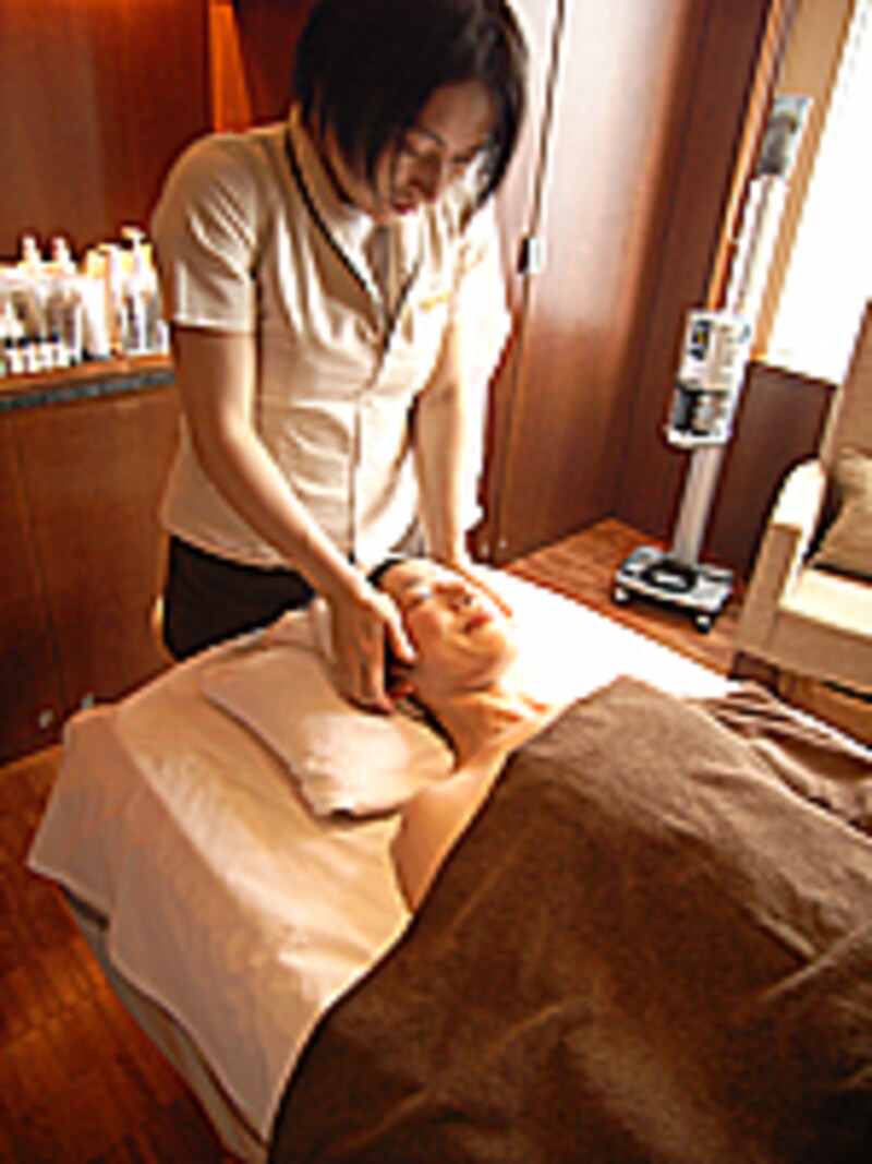 リンパマッサージ