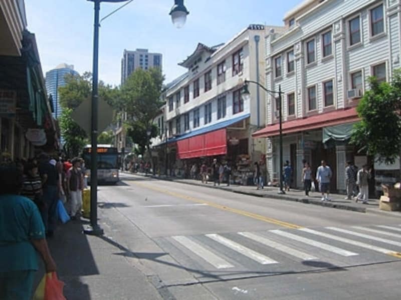 建物が高層から低層に変わったら、そこがチャイナタウン。ダウンタウンとの境はフォート・ストリート・モール付近