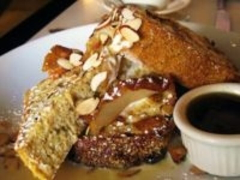 じゅわっと甘みがしみたフレンチトースト