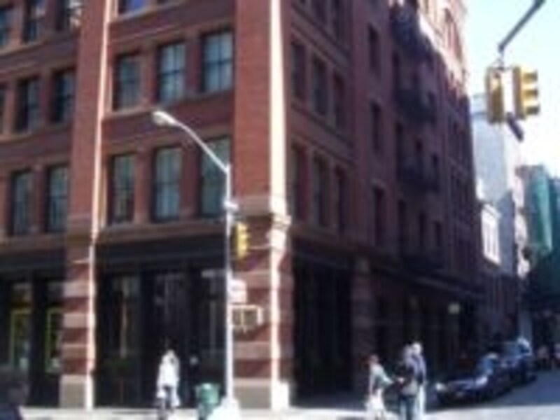 エントランスも目立たず、ツウ好みなホテル