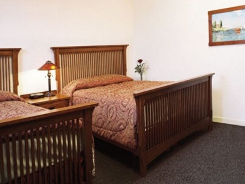 ビーチ&レストランともに近し!(C)Hotel Carmel