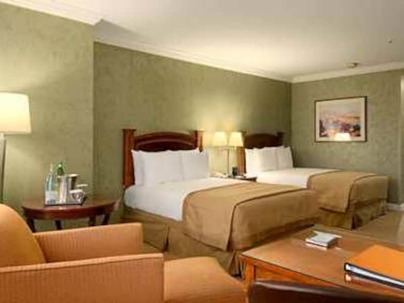部屋は綺麗で快適!(c)Hilton Los Angeles / Universal City