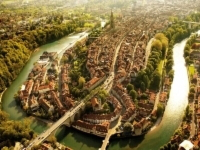 アーレ川に囲まれたベルンの旧市街。世界遺産に登録されている