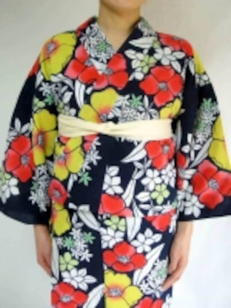 胸紐はバストの下あたり