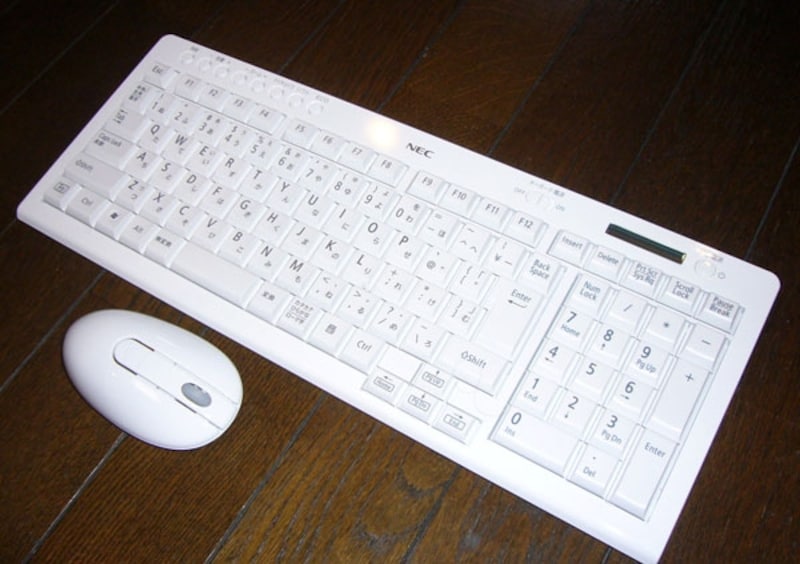 NECこだわりの、軽快にタイプできるキーボード