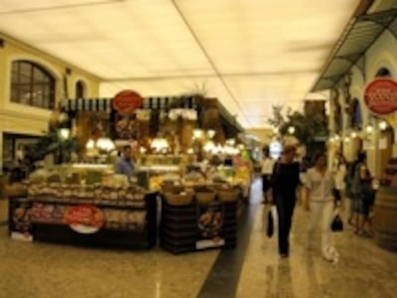 イスティニエ・パザル