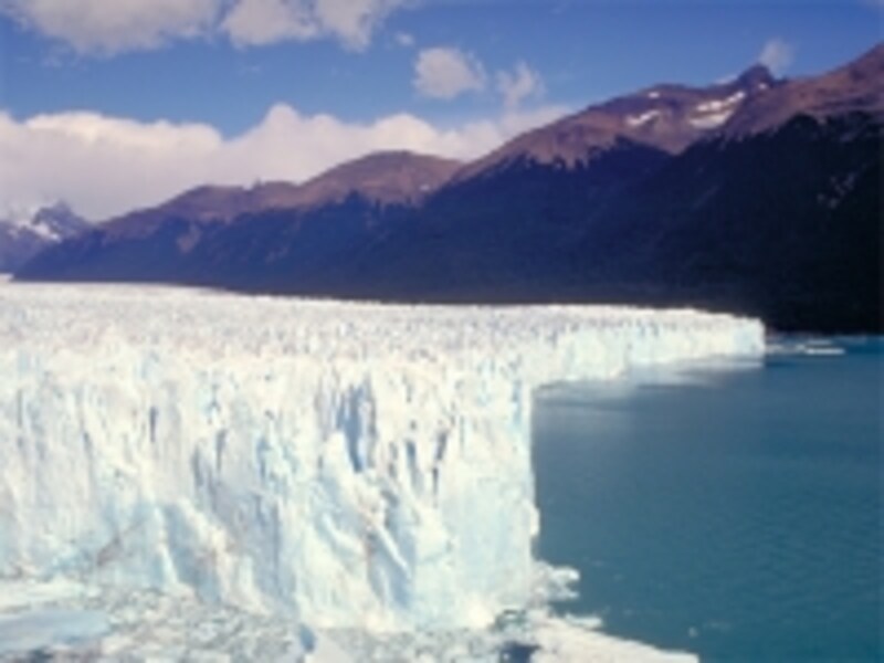 ペリト・モレノ氷河はパタゴニア観光最大のハイライトundefined写真提供：アルゼンチン観光局