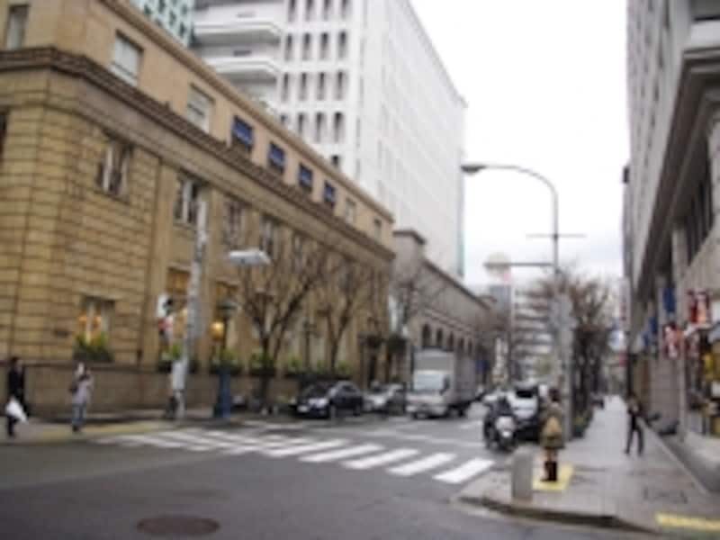 趣きのあるレトロビルが立ち並ぶ「旧居留地」