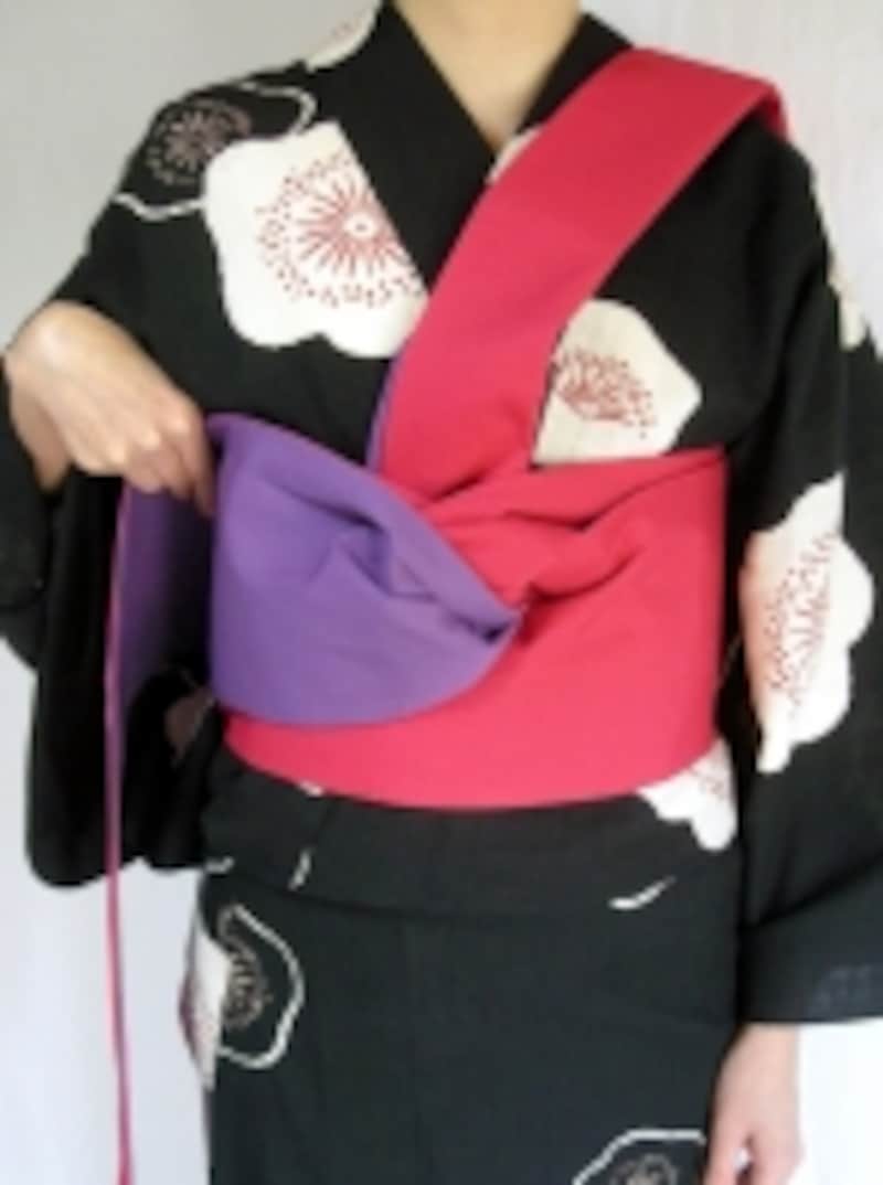 たれは根元を右側へ