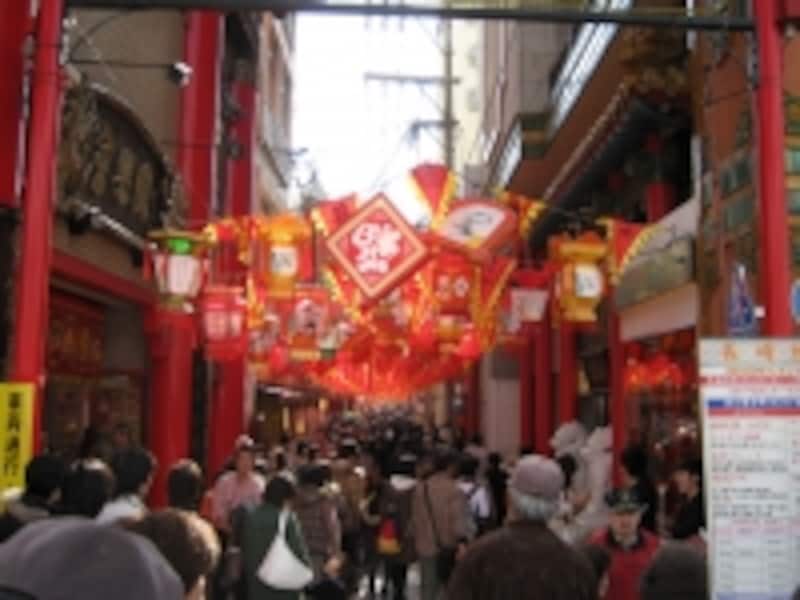 ランタンフェスティバル中の中華街