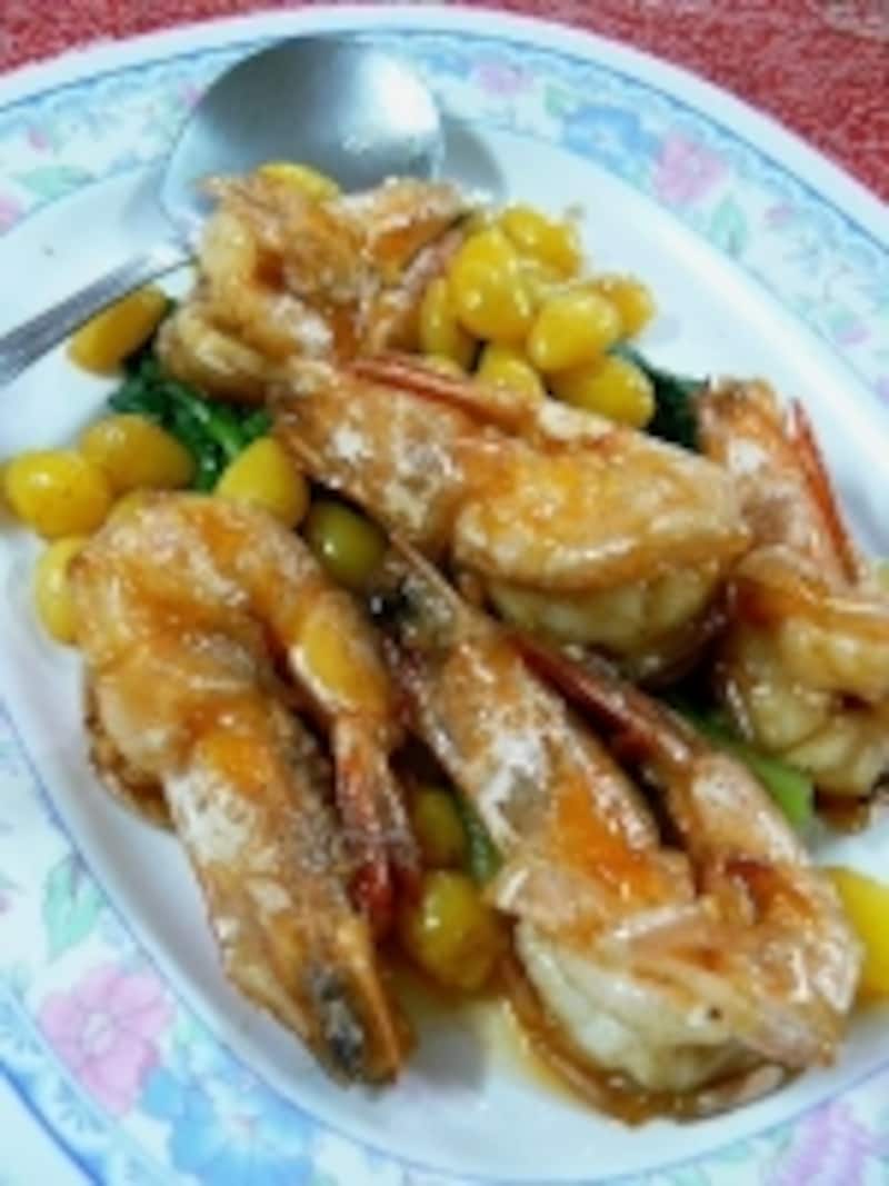 タイの有名政治家も通う、予約客オンリーの隠れ家レストラン