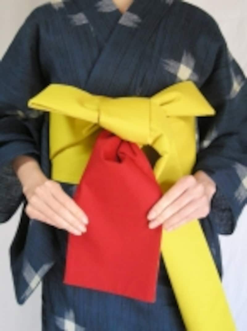 表裏色が違う場合は表に出した色が出る