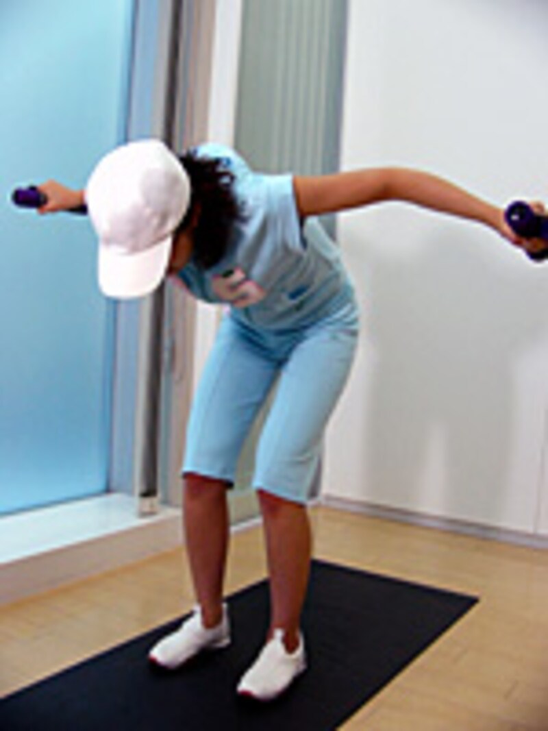 ショルダーラインを引き締める