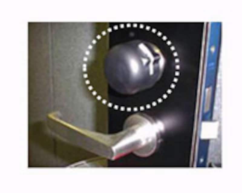 サムターンカバーの例