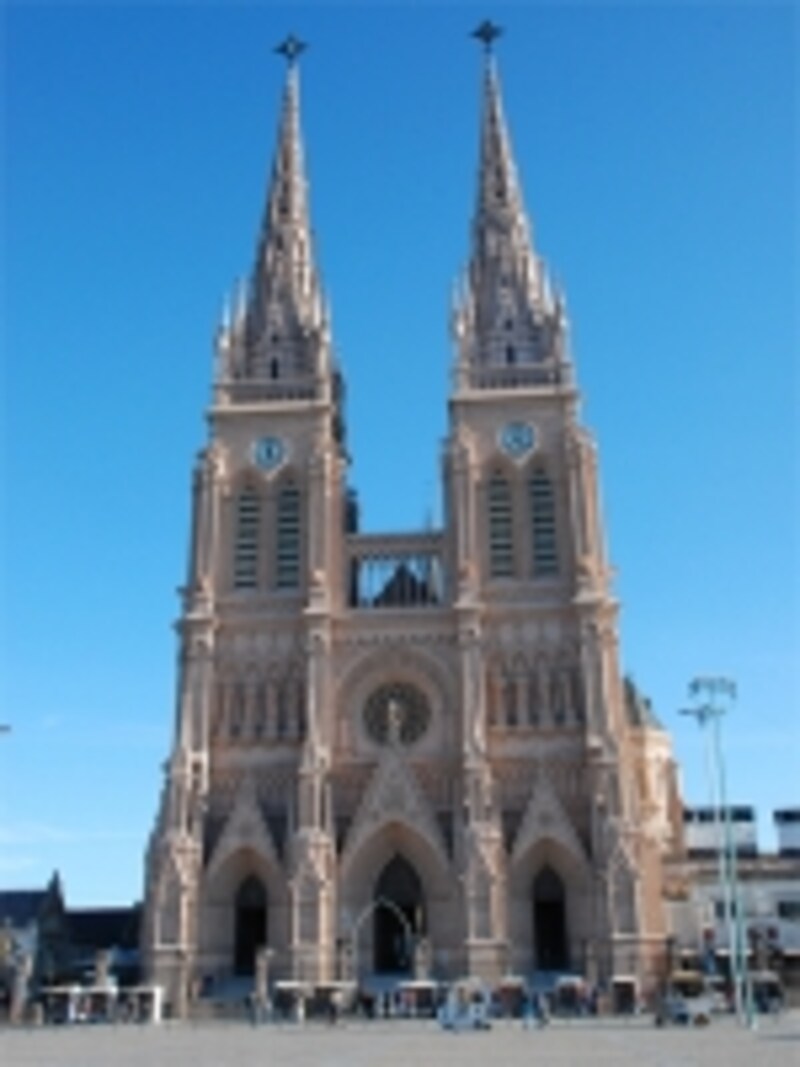 ルハンの大聖堂は、宗教を超えた美しさを感じられるundefined写真提供：アルゼンチン共和国大使館