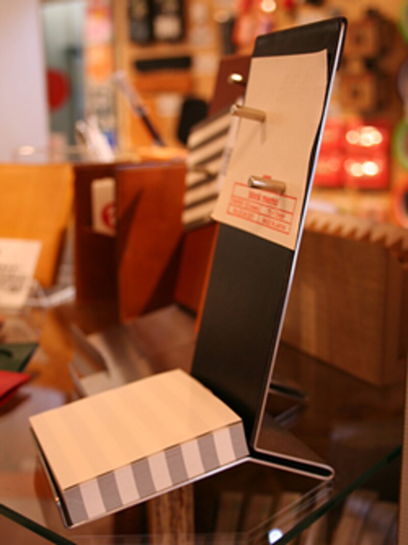  YMSKのメモスタンド