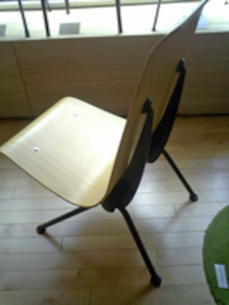 デザイン好きにはたまらないチェア、Antony