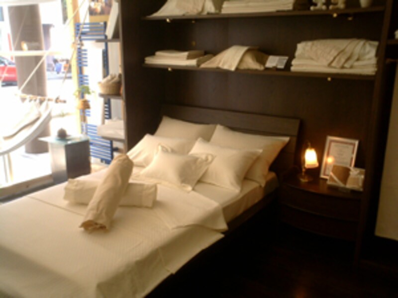 こんなベッド周りなら、質のいい眠りが期待できそう