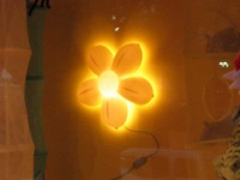 大きなお花がそのままランプになりました