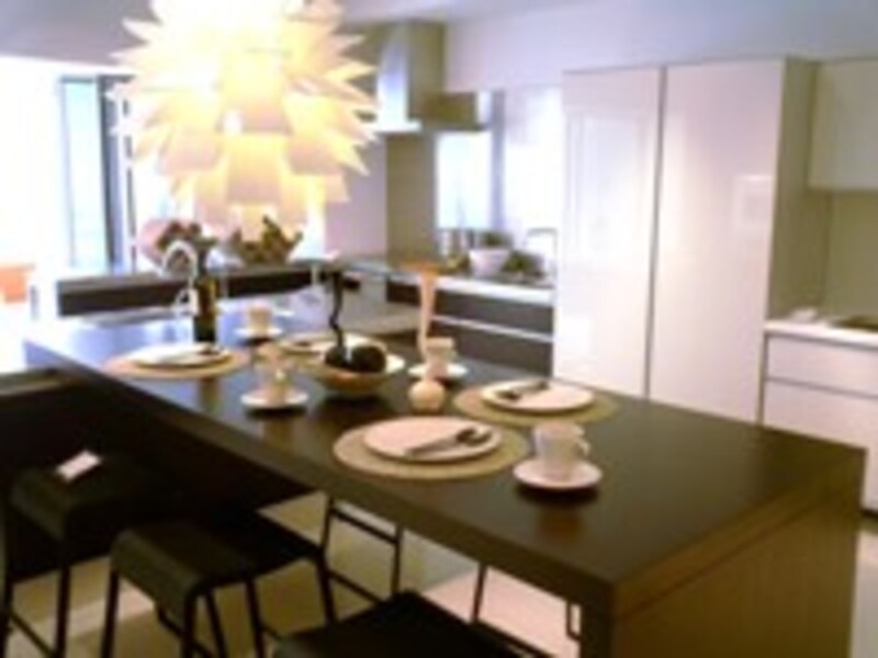 すっきり美しいダイニングキッチンの提案。