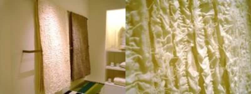 甘すぎないフリルのデコレーションがついたファブリック