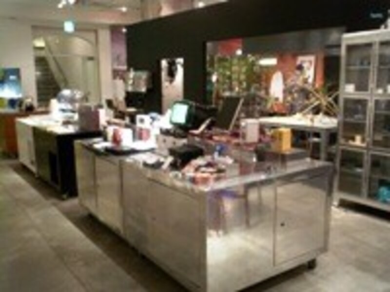 ステーショナリーなど、小物コーナーの様子