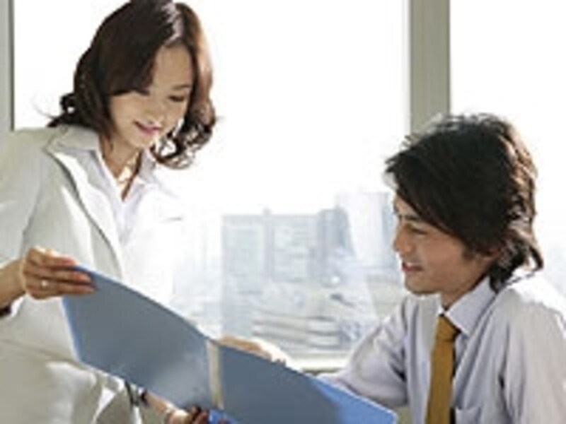 あなたの気持ちを相手に届けるためのツールが「挨拶」なのです。「先言後礼」と呼ばれるように先に「心を込めた挨拶」、その後「心を込めたお辞儀」をします。「心」なくしては「挨拶」は成り立ちません