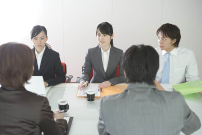 1人1人の目を見て、真摯な気持ちで自己紹介が一番
