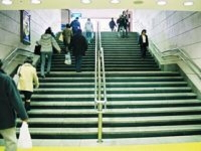 階段を使うと足が引き締まります