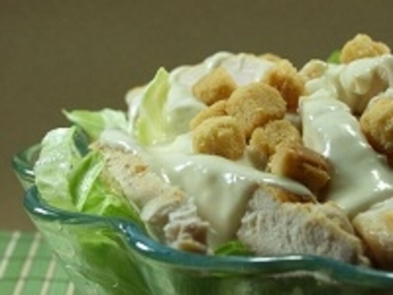 チキンなどたんぱく質が多いサラダもお勧め