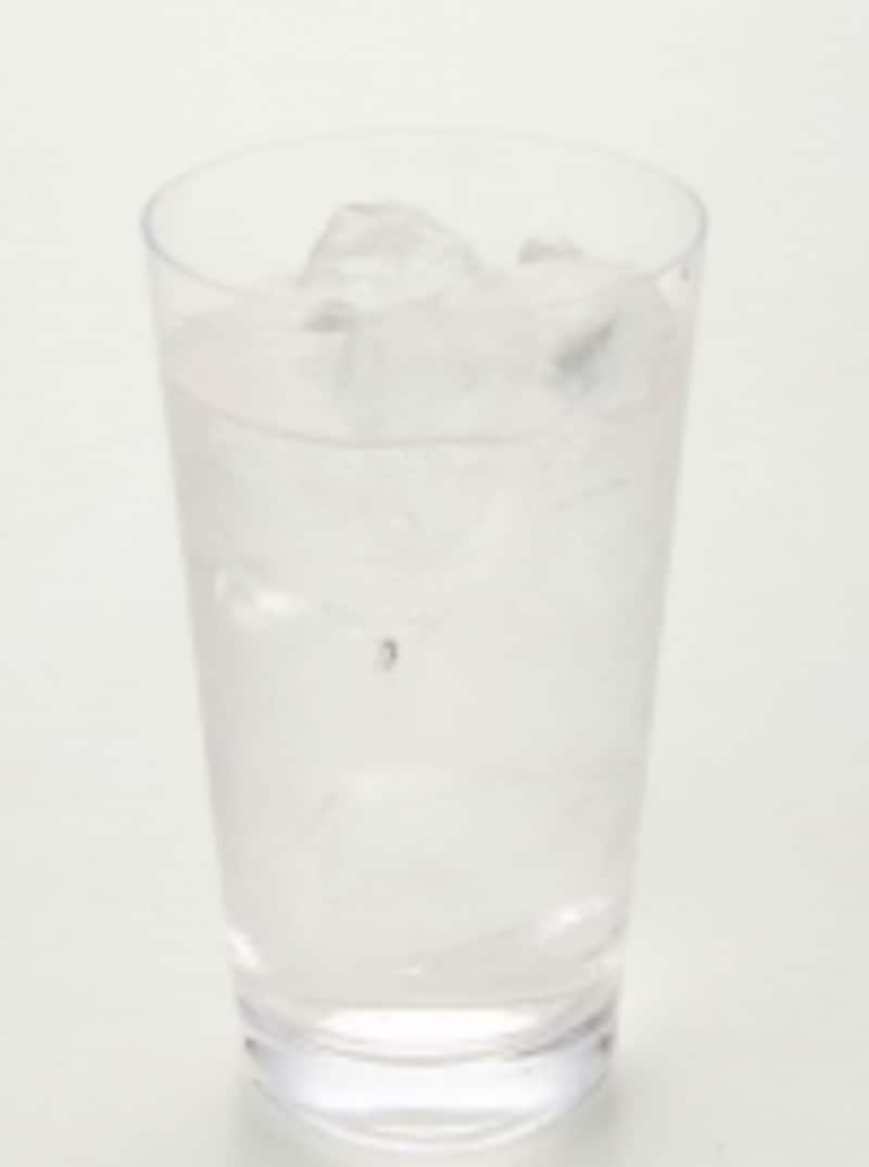 水分補給が大切です。口が痛い時は冷たい飲料の方が飲みやすい