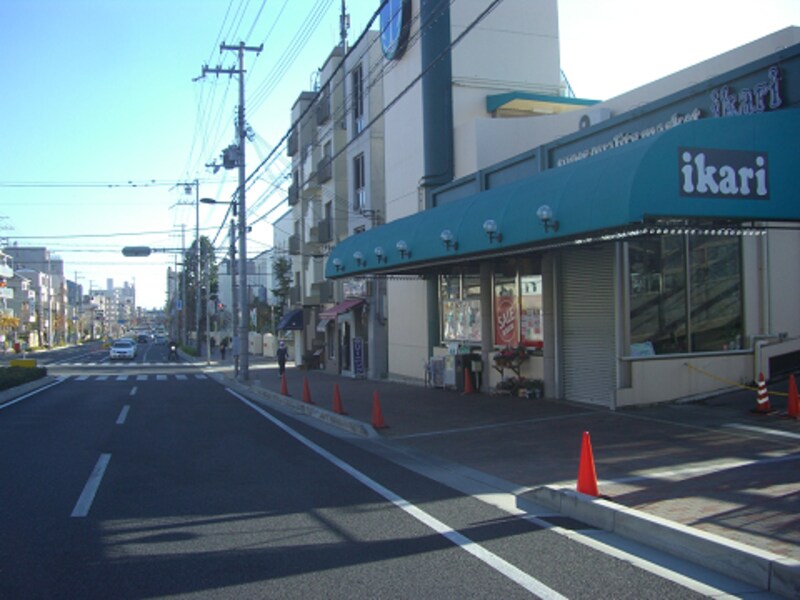 イカリスーパー