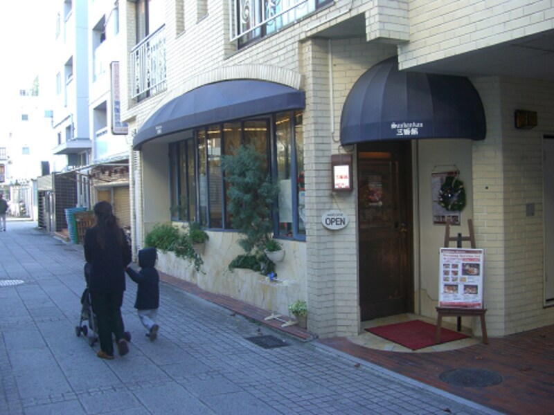 街のカフェ1
