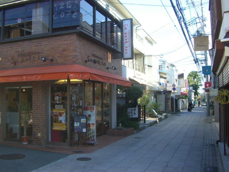 街のカフェ2