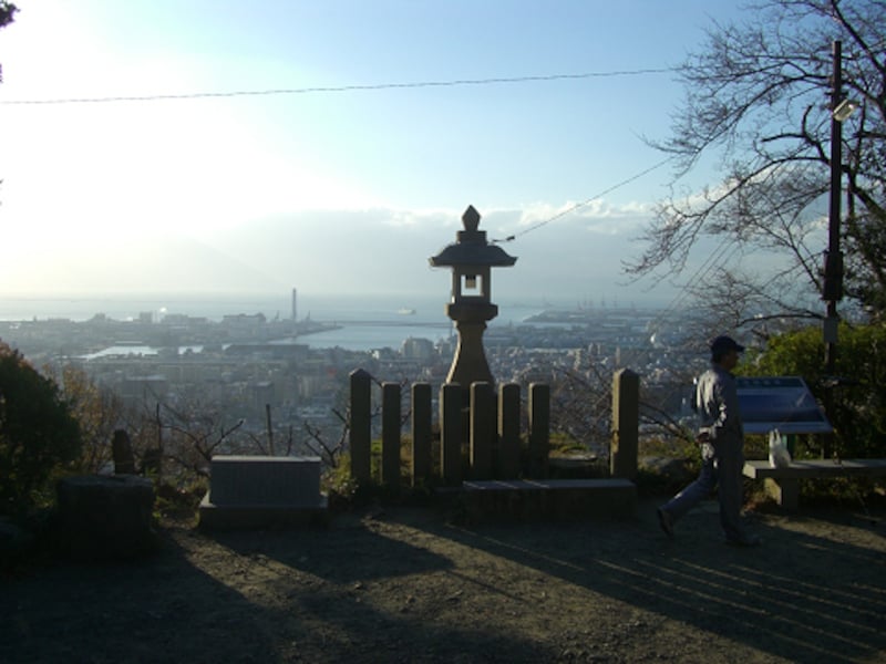 保久良神社より
