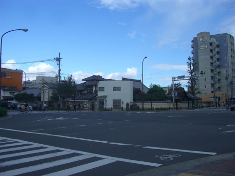 西大路四条北東