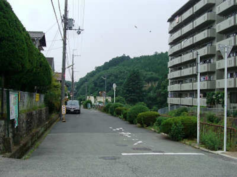 少し行くとニュータウンの雰囲気が